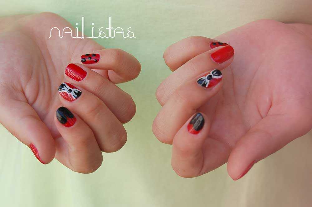 Diseños en rojo y negro