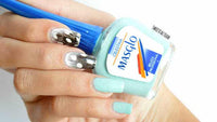 Cómo aplicar plumas en las uñas paso a paso by @Sweetfactionails
