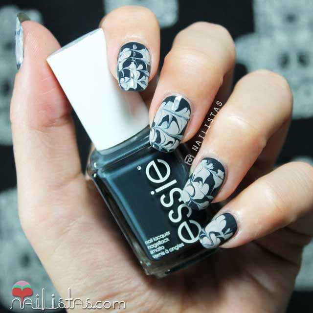 Uñas con efecto mármol falso