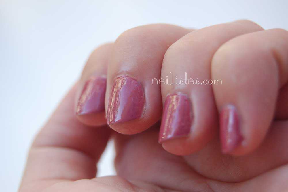 Essie Corner El Corte Inglés, manicura express por la compra de dos esmaltes //  All Tied Up