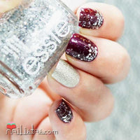 Manicura Navideña con purpurina