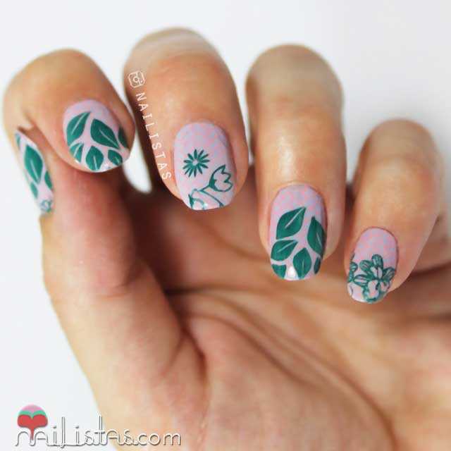 Doble Estampación de uñas en verde | Nail art