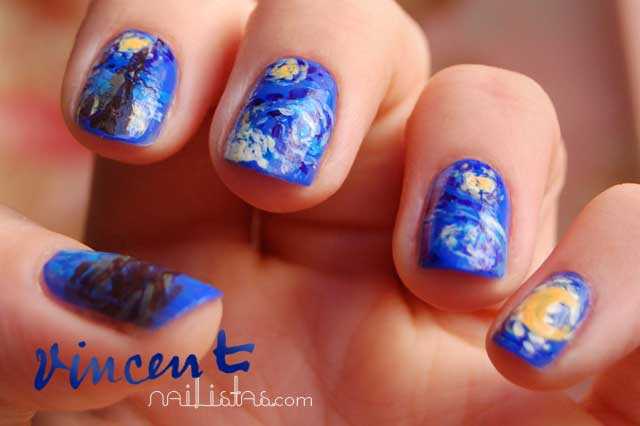 Uñas decoradas con La noche estrellada de Vincent Van Gogh // RETO >> Arte